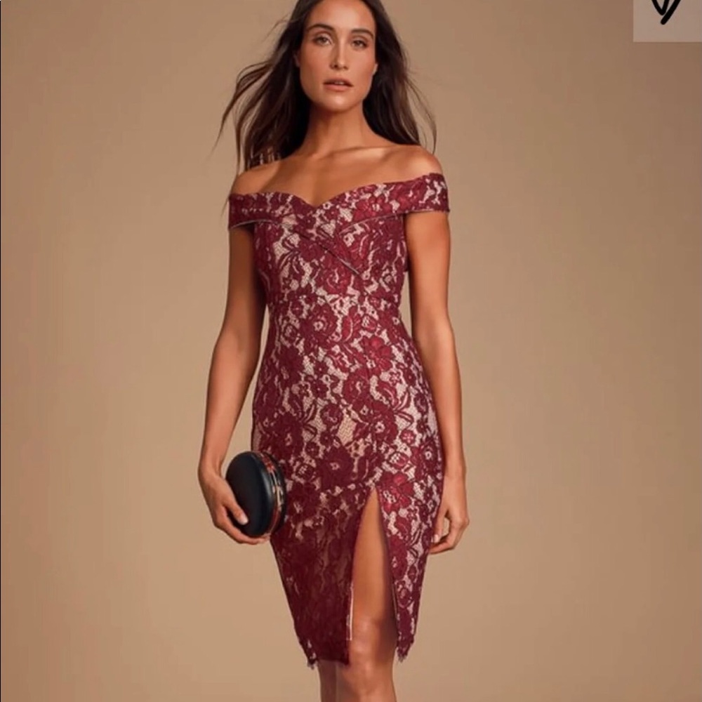 Red lace slit dress XS Lulus